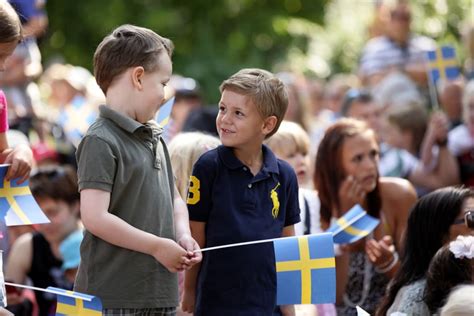 antal svenska medborgare över 18 år